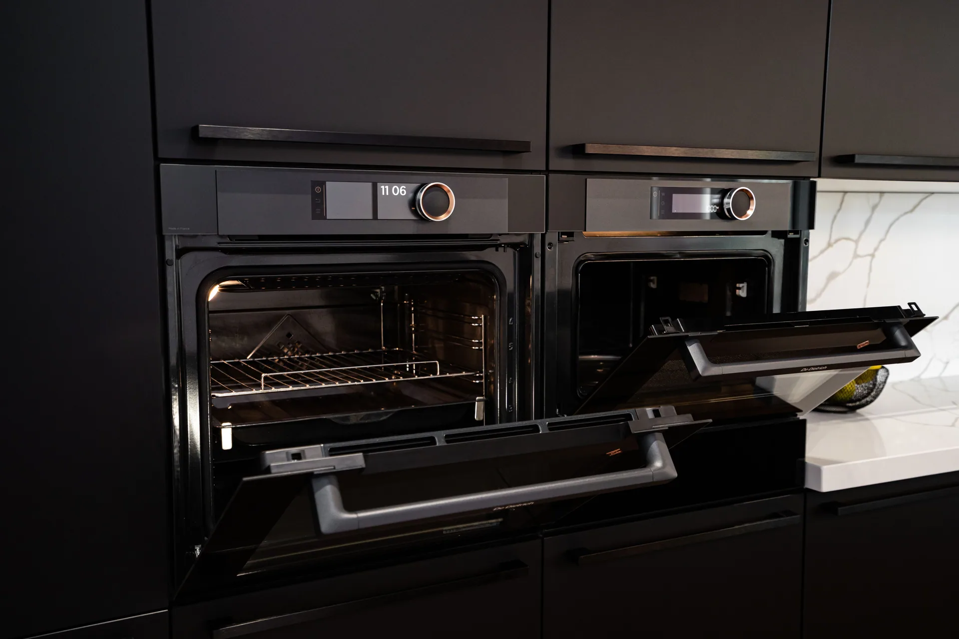 Plus — black, blat quartz — poza 8